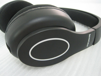 引領無線音頻潮流 禹欣鑫電子出口高檔2.4G全數字無線耳機解析